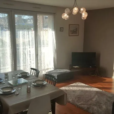 Tres Bel Centre 2 Mn Plages Et Marche Apartment